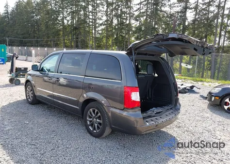 2016 Chrysler Town & Country S from USA, damaged, VIN 2C4RC1HG0GR138532